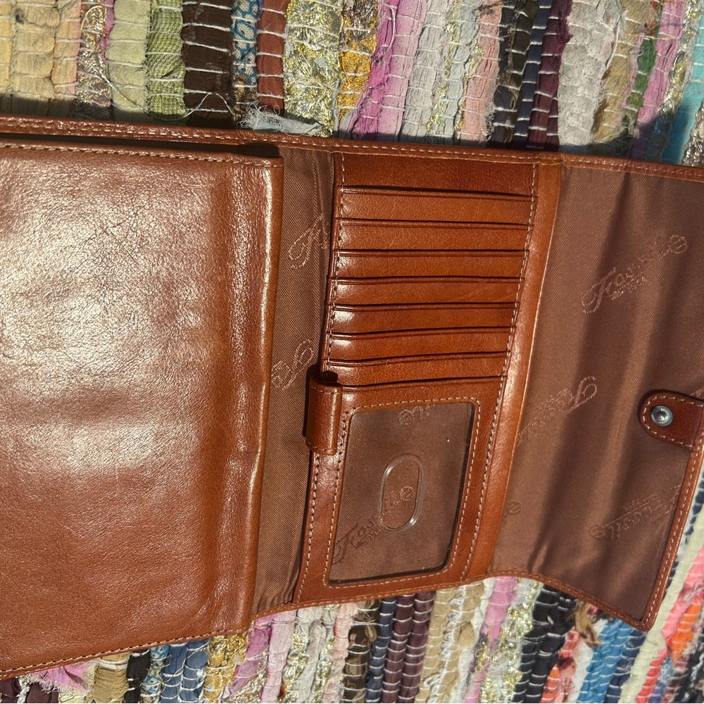 Fossil Tan Leather Wallet - Picture 3 of 6